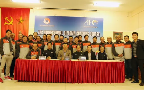 5 HLV Việt Nam được cấp bằng AFC Pro