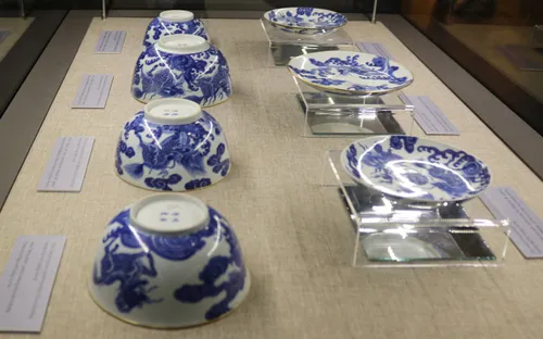 Festival Huế 2018: Thưởng lãm đồ sứ ký quý hiếm nhất thời Lê Trịnh, Chúa Nguyễn