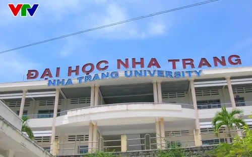 Trao giấy Chứng nhận kiểm định chất lượng giáo dục cho trường Đại học Nha Trang