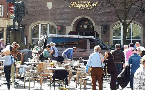 Tài xế vụ đâm xe tải ở Đức có vấn đề về thần kinh