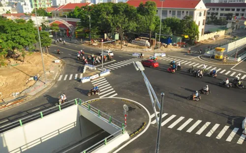 Đà Nẵng: Tổ chức phân luồng nút giao thông phía Tây cầu Sông Hàn