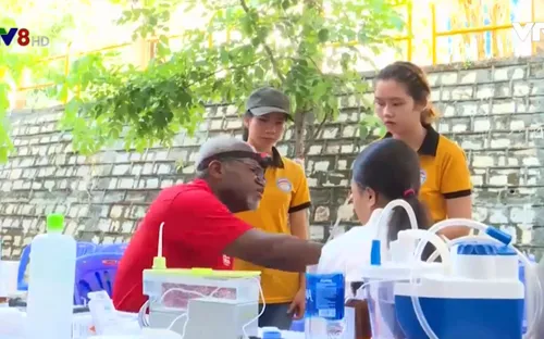 Trao gần 1000 thiết bị cho trẻ khiếm thính tại 5 tỉnh Nam Trung Bộ