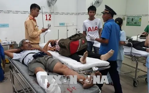 Ninh Thuận: Thăm hỏi, hỗ trợ nạn nhân trong vụ tai nạn giao thông nghiêm trọng trên Quốc lộ 1A