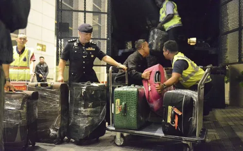 Ủy ban chống tham nhũng Malaysia triệu tập cựu Thủ tướng Razak