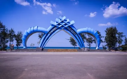 Quảng Trị sôi động mùa du lịch biển