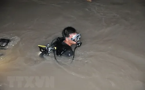 Nghệ An: Đã tìm thấy thi thể bé trai trượt chân rơi xuống sông bị nước cuốn