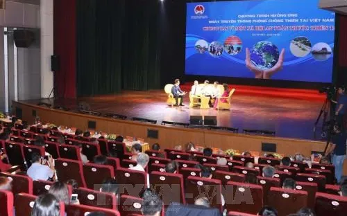 Thủ tướng Nguyễn Xuân Phúc dự chương trình hưởng ứng Ngày truyền thống phòng chống thiên tai