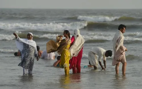 Nắng nóng hơn 40 độ C hoành hành ở Pakistan, 180 người tử vong