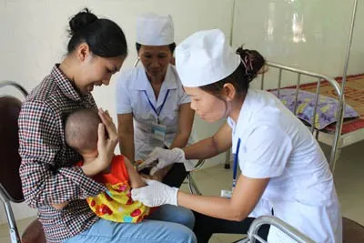 Lơ là trong tiêm chủng, nguy cơ trở lại của các bệnh truyền nhiễm