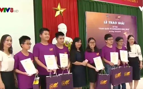 Trao giải kỳ thi toán quốc tế Kangaroo năm 2018 tại miền Trung