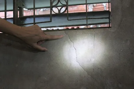 Cần Thơ: Người dân thấp thỏm khi nhà bị nứt