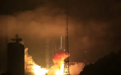 Trung Quốc phóng thành công vệ tinh liên lạc mới