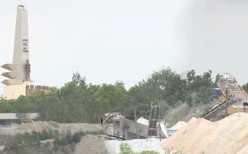 Quảng Nam: Khai thác đá uy hiếp Tượng đài Chiến thắng Núi Thành