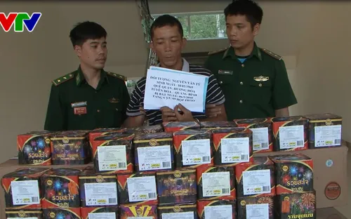 Hà Tĩnh: Bắt đối tượng vận chuyển gần 100kg thuốc nổ