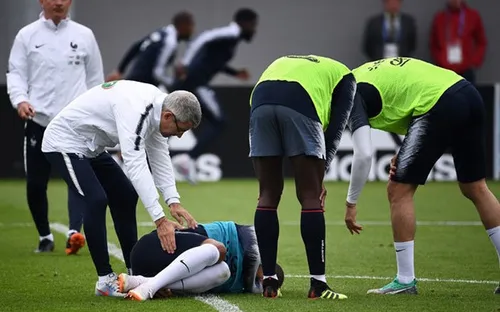 Kylian Mbappe lên tiếng trấn an người hâm mộ sau chấn thương