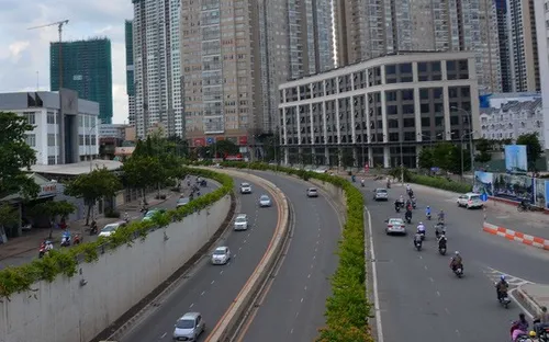 TP.HCM đề xuất giảm tốc độ trên 11 tuyến đường