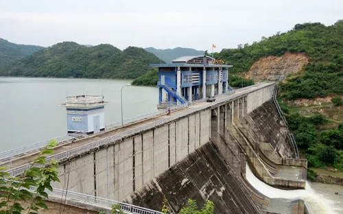 Tổng cục Thủy lợi kiểm tra an toàn hồ chứa tại một số tỉnh thành miền Trung