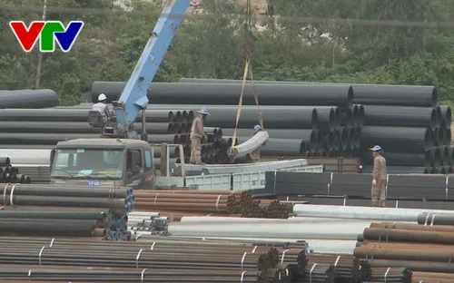 Không khí làm việc trên công trình trọng điểm mùa World Cup 2018