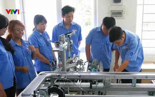 Trên 30% học sinh THCS không tiếp tục học lên THPT