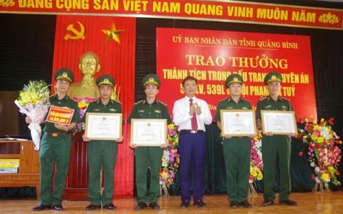 Quảng Bình: Trao thưởng cho các tập thể, cá nhân triệt phá hai chuyên án ma túy lớn