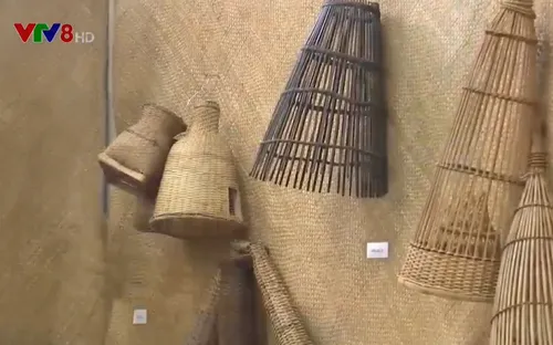 Không gian của tranh, tre, nứa, lá mang đậm sắc màu của vùng đất Tây Nguyên