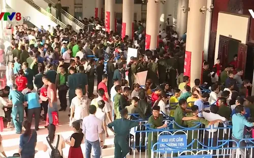 Đoàn tình nguyện "Hành trình đỏ 2018" đến Khánh Hòa