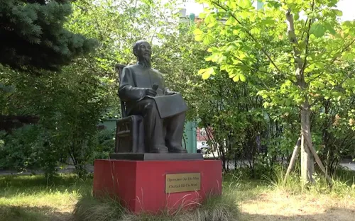 Phóng viên Thể Thao VTV tác nghiệp tại Nga: Viện Hồ Chí Minh tại Saint Petersburg