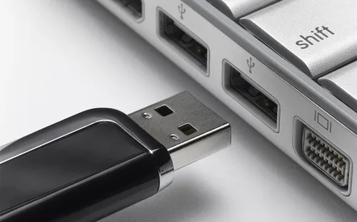 1,2 triệu máy tính tại Việt Nam nhiễm virus xóa dữ liệu USB