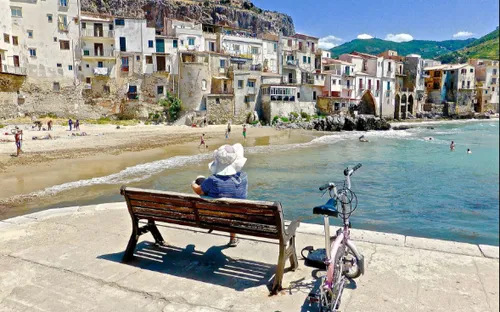 Italy trải qua đợt nắng nóng đầu tiên trong năm 2018