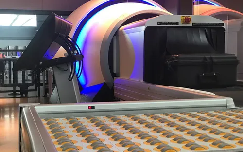 Lắp đặt máy chụp cắt lớp 3D soi hành lý tại Mỹ