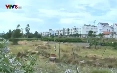 Bấp bênh cuộc sống nông dân ở thành phố