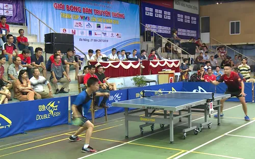 Những câu chuyện xung quanh cây vợt bóng bàn