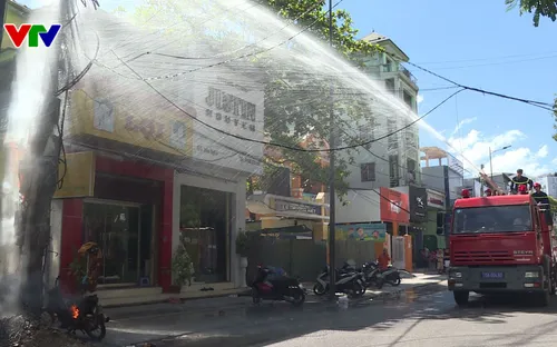 Thừa Thiên Huế: Cháy trụ điện giữa trời nắng 40 độ