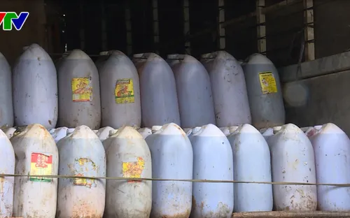 Đắk Lắk: Phát hiện vụ vận chuyển trên 6.000 lít dầu ăn không rõ nguồn gốc