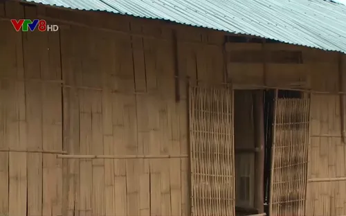 Kon Tum xây nhà tạm cho học sinh bán trú vùng cao