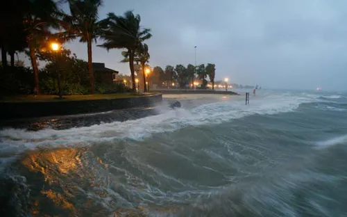 Bão Rumbia đổ bộ vào Thượng Hải, Trung Quốc