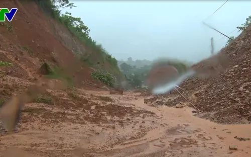 Nghệ An: Mưa lũ gây thiệt hại nặng nề, 4 người chết và mất tích