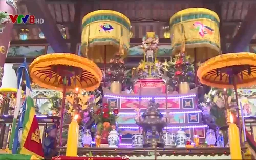 Lễ hội điện Hòn Chén