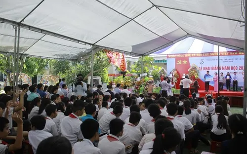 Trung tâm Nuôi dạy trẻ khuyết tật Võ Hồng Sơn khai giảng năm học mới