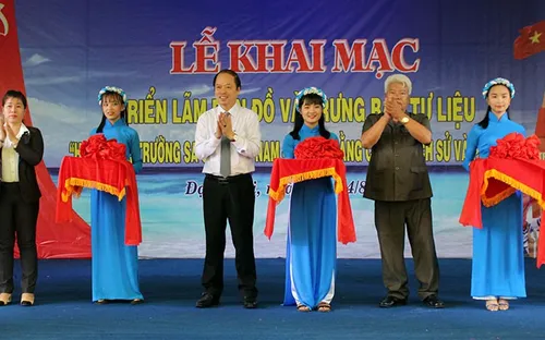 Lâm Đồng: Triển lãm bản đồ và trưng bày tư liệu Hoàng Sa - Trường Sa của Việt Nam