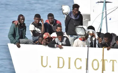 UNHCR kêu gọi Italy cho phép người di cư lên bờ