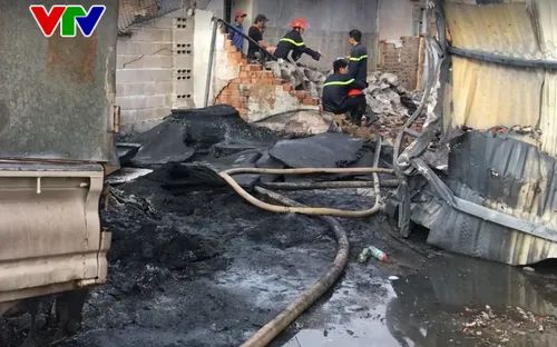 Lại cháy vựa phế liệu tại Khánh Hòa