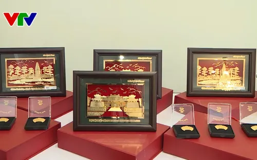 Thừa Thiên Huế công bố bộ sưu tập hàng lưu niệm và quà tặng