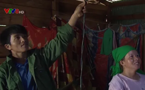 Điện lưới quốc gia về với đồng bào Mông