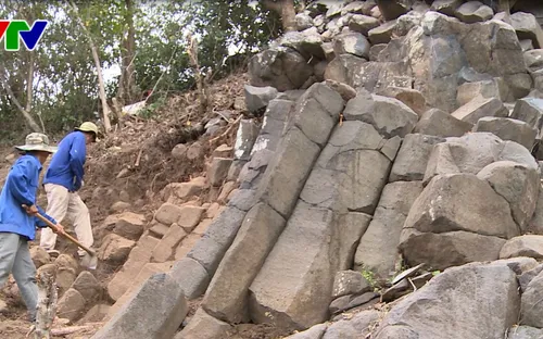 Phú Yên: Phát hiện nhiều vách đá mới tại gành Đá Dĩa