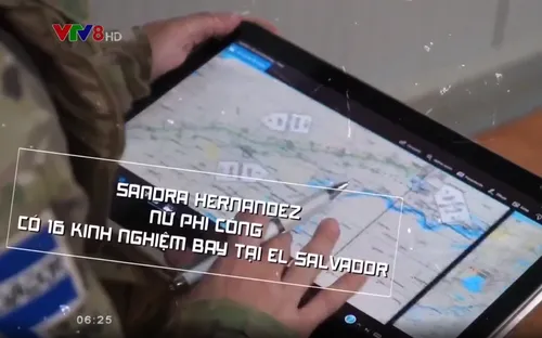 Nữ phi công Mũ nồi xanh duy nhất tại Mali