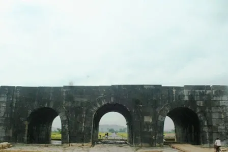 Đại sứ quán Hoa Kỳ tài trợ kinh phí tu sửa Thành Nhà Hồ