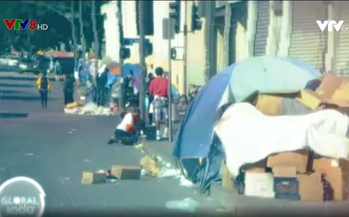 Không nhà ở chốn phồn hoa