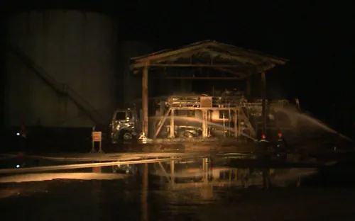 Cháy hai xe bồn ở nhà máy cồn Đại Tân, Quảng Nam