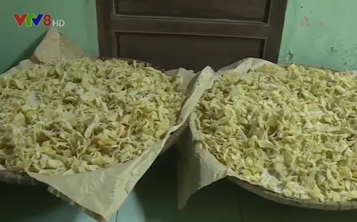 Làng nghề bánh mứt ở Huế vào vụ Tết